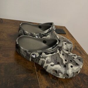 Gray Water Shoes with Ventilation and Heel Strap